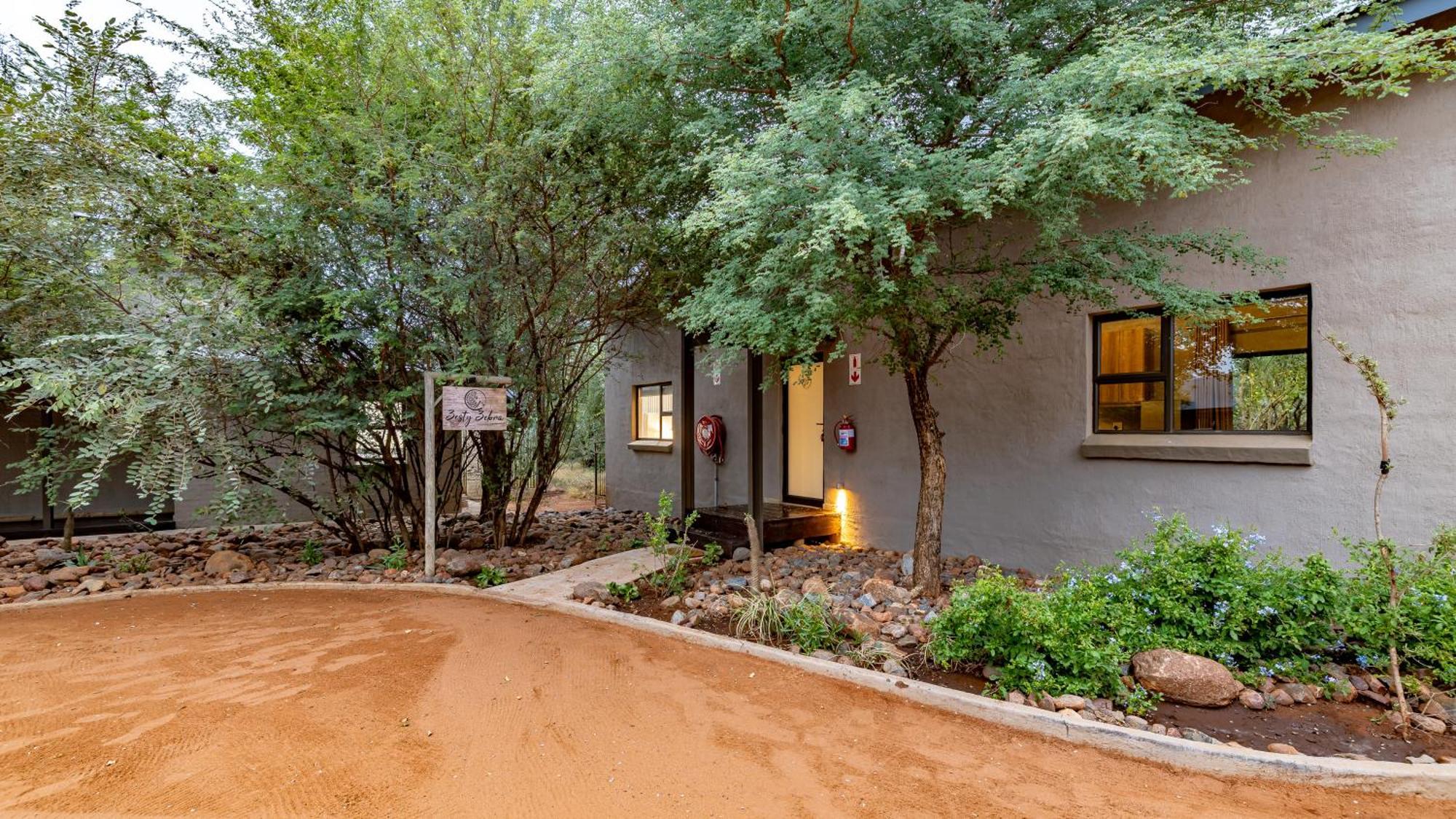 Wildheart Safari - Zesty Zebra Apartment Hoedspruit Exterior photo
